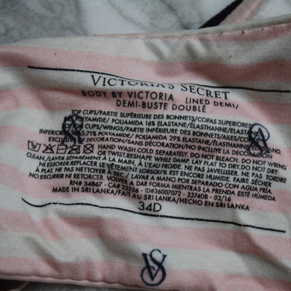 Victoria's Secret Bra - Picture 5 of 5